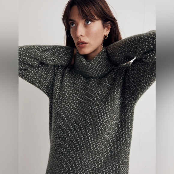 Madewell Womens Oversized Turtleneck Sweater Dress in Geo Print Green,‎ size XS - Picture 4 of 13